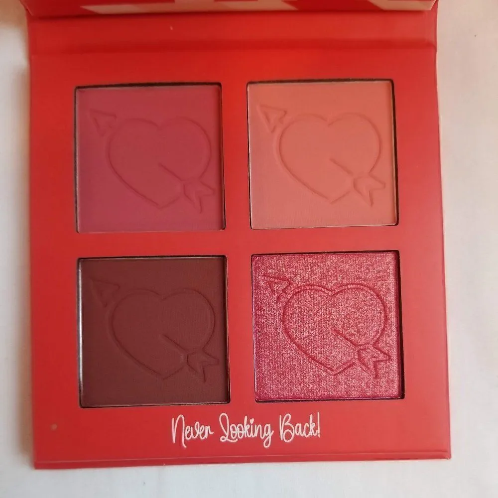 P.Louise Never Looking Back Palette
